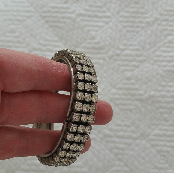Vintage Rhinestone Bracelet - Picture 4 of 5